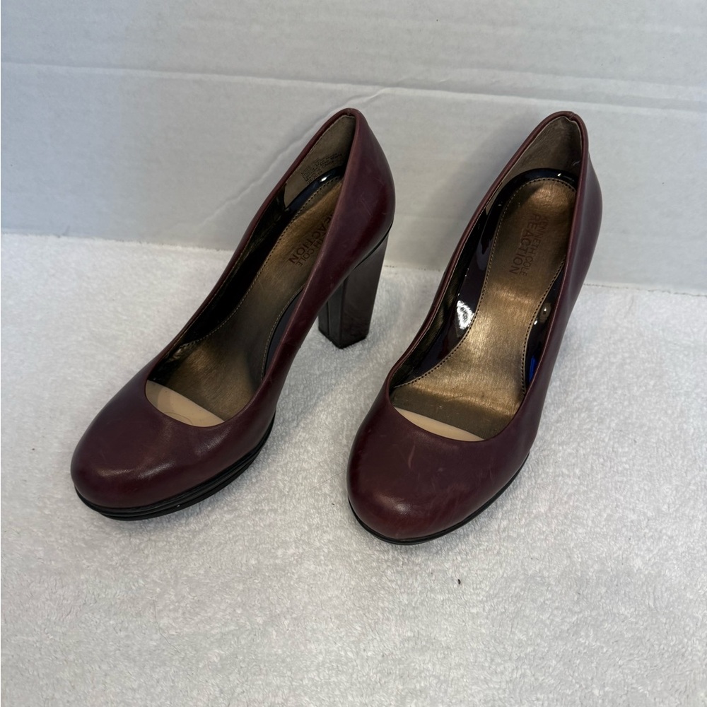 Kenneth Cole Reaction Burgundy Heels